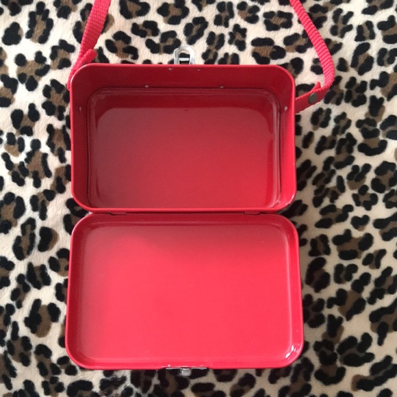 1996 HELLO KITTY ❤️ Sanrio Metal Tin Purse Red Teacup Vintage 90s Bear Kawaii - Picture 8 of 17